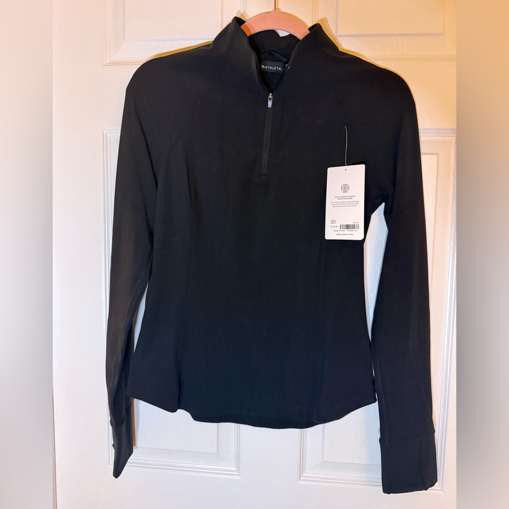 Athleta Salutation Half Zip Pullover in Black